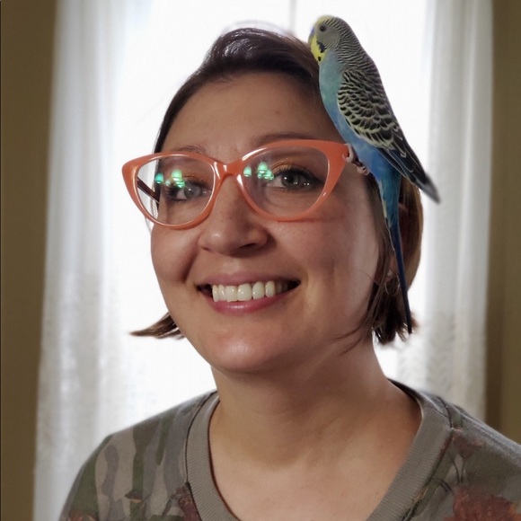 Meet your Posher, Mandy - Picture 3 of 3